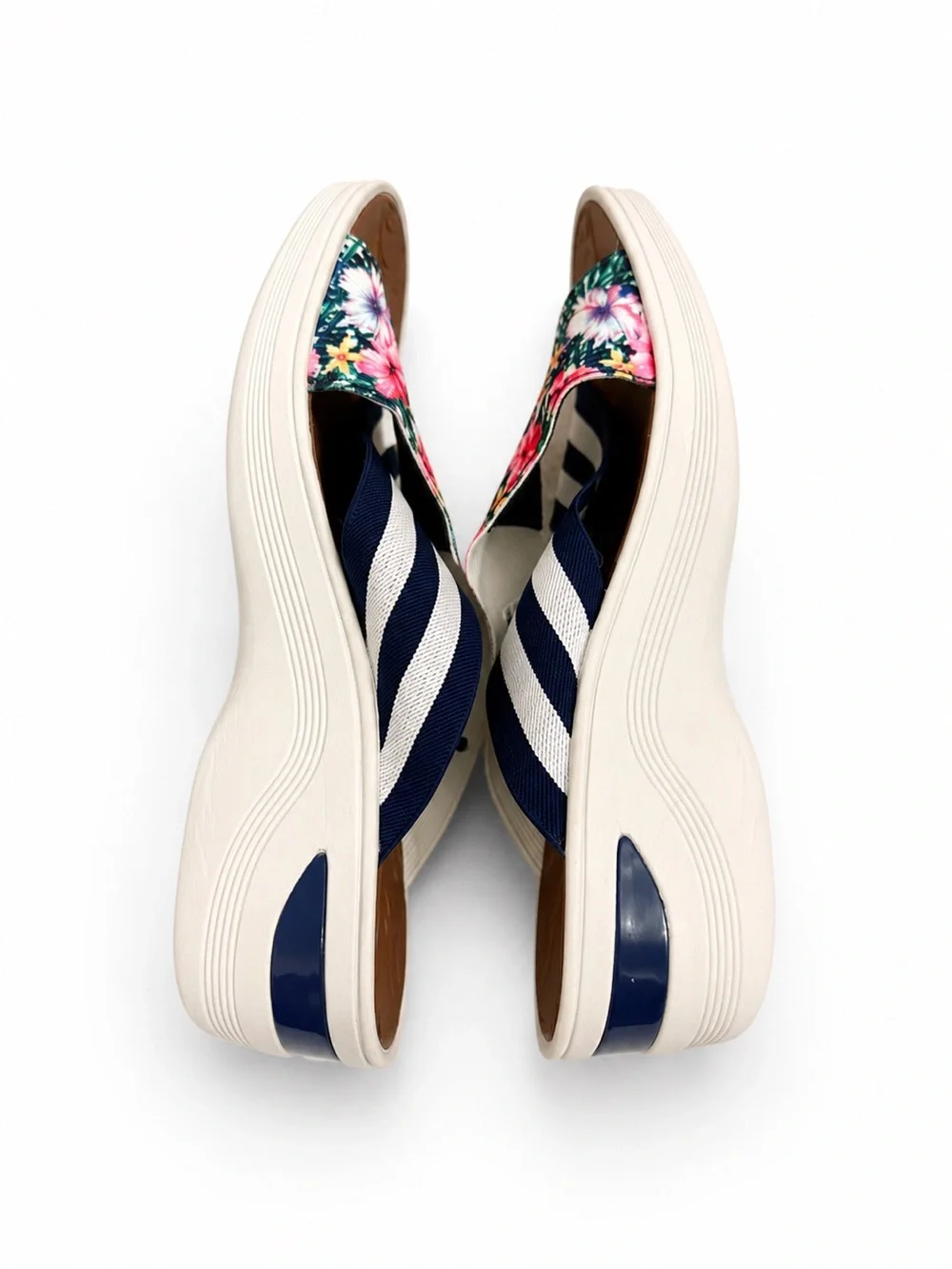 Bzees Desire Floral Striped Crisscross Wedge Sandals Navy White Women’s 9M